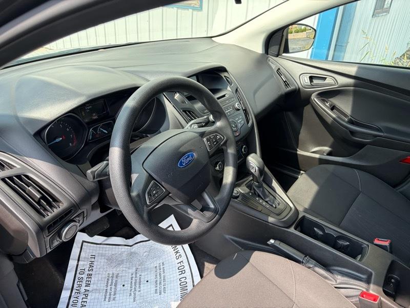 Ford Focus S Sedan 2016