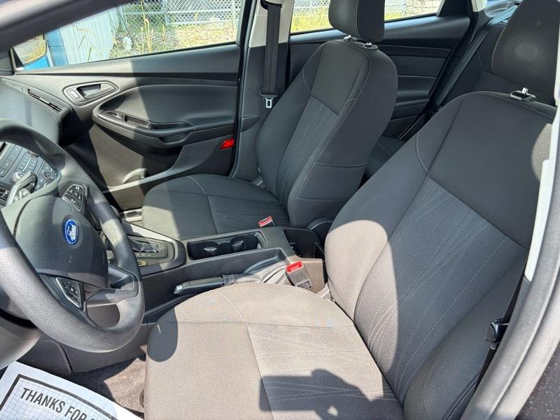 Ford Focus S Sedan 2016