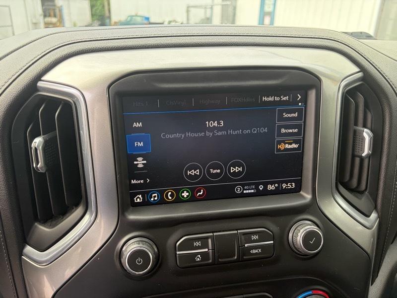 Chevrolet Silverado 1500 LTZ Crew Cab 4WD 2021