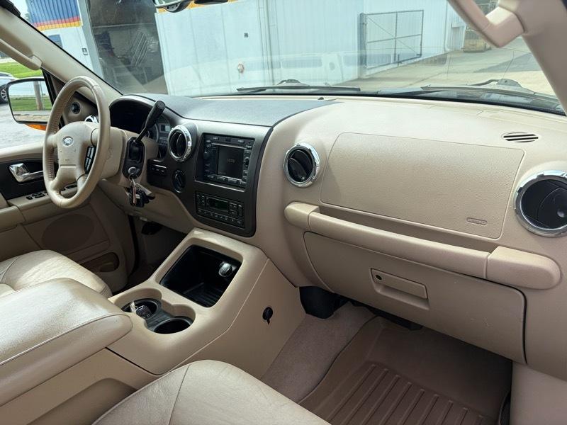 Ford Expedition Eddie Bauer 4WD 2005