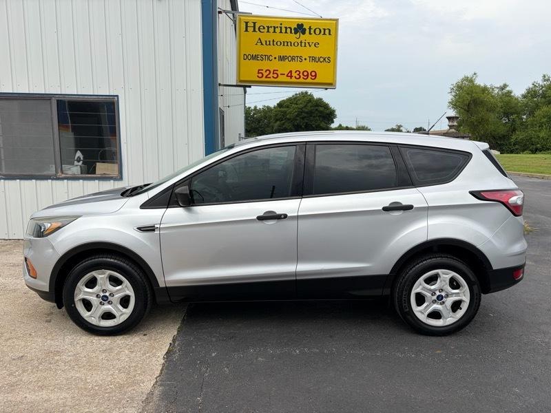 2018 Ford Escape S FWD