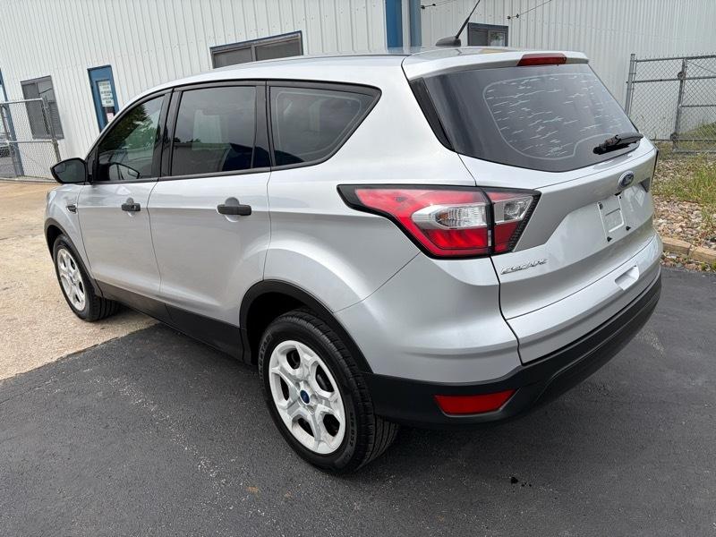 Ford Escape S FWD 2018