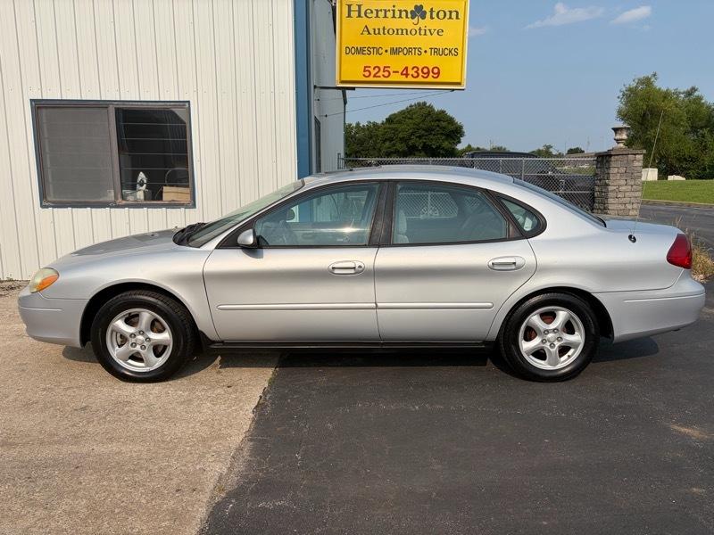 2003 Ford Taurus SES