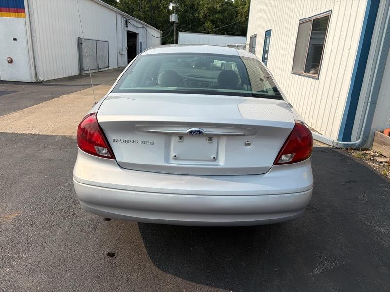 Ford Taurus SES 2003