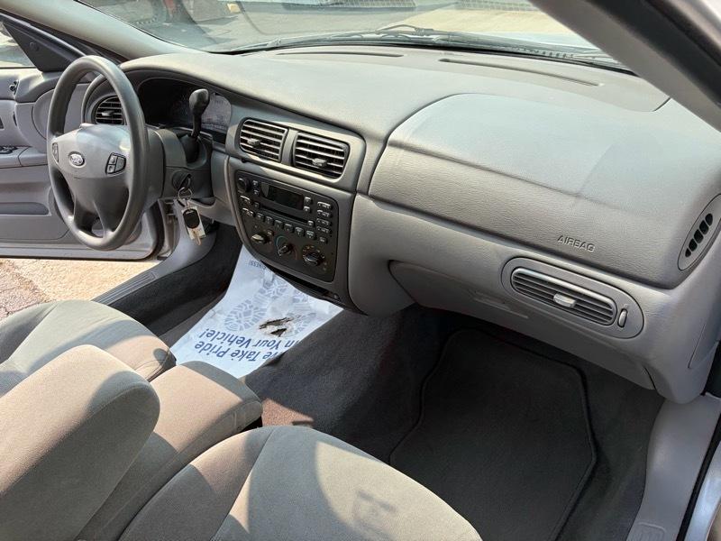 Ford Taurus SES 2003