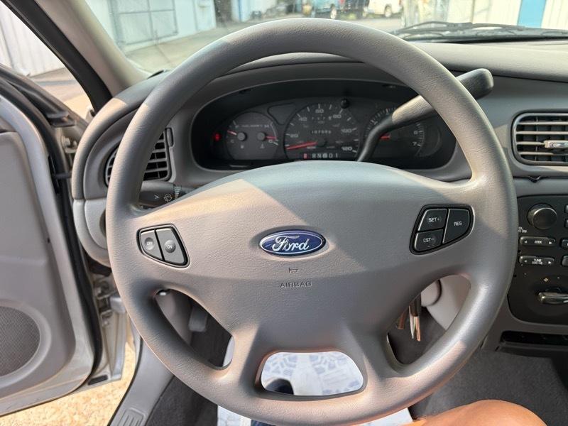 Ford Taurus SES 2003
