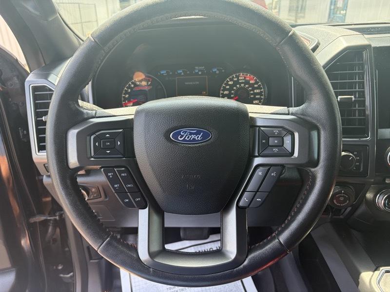 Ford F-150 Lariat SuperCrew 4WD 2017