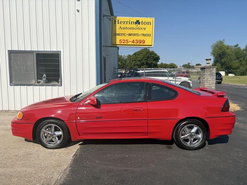 Pontiac Grand Am GT1 coupe 2001
