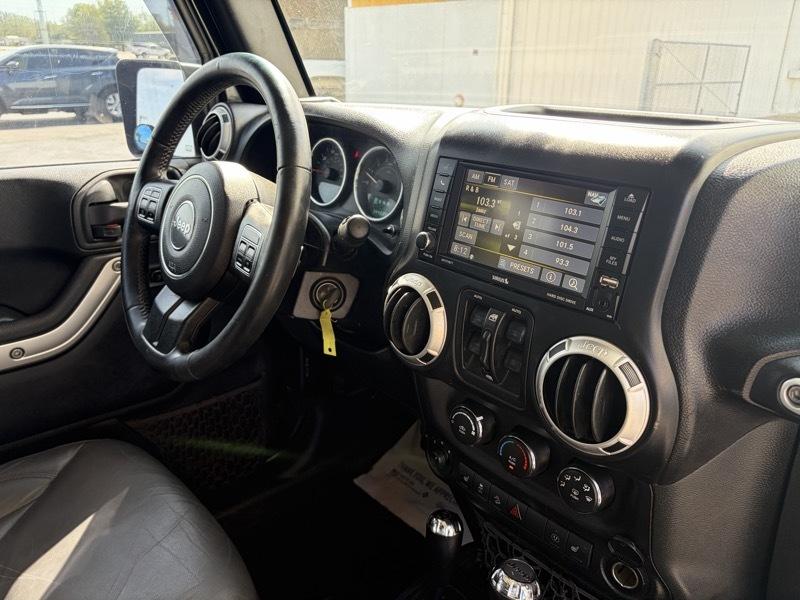 Jeep Wrangler Unlimited Sahara 4WD 2015