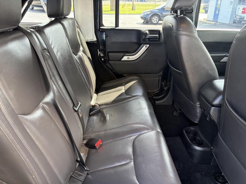 Jeep Wrangler Unlimited Sahara 4WD 2015