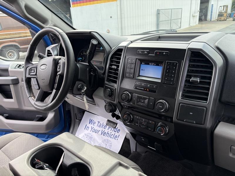 Ford F-150 FX4 SuperCrew 4WD 2018