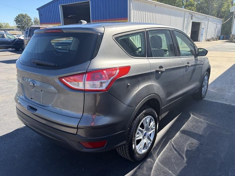 Ford Escape S FWD 2013