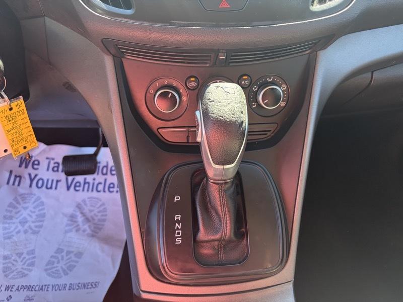 Ford Escape S FWD 2013