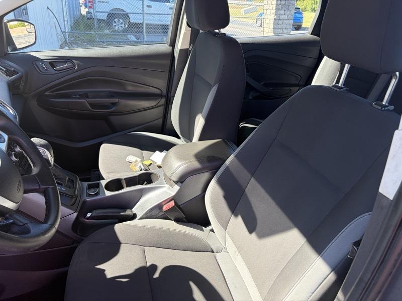 Ford Escape S FWD 2013