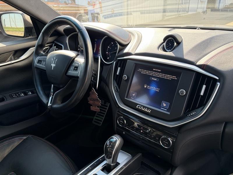 Maserati Ghibli Base 2015