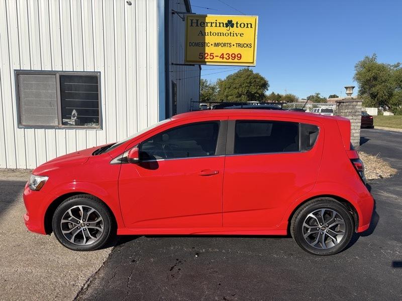Chevrolet Sonic LT Auto 5-Door 2017