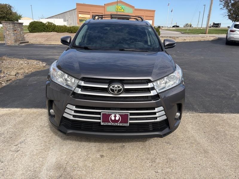 Toyota Highlander XLE AWD V6 2019