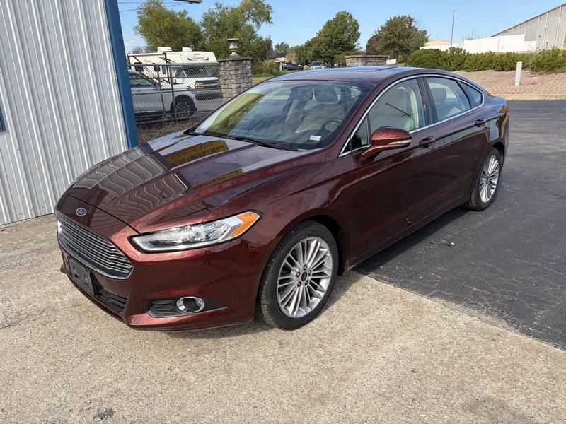 Ford Fusion SE 2016