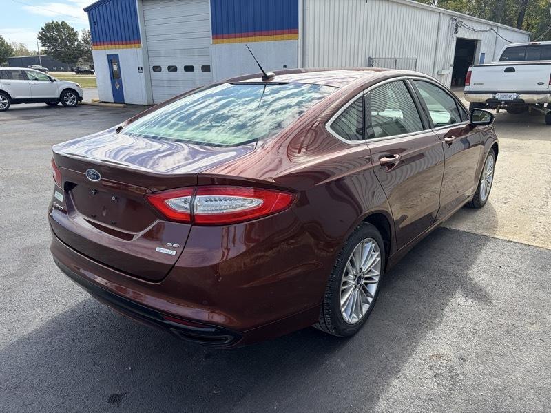 Ford Fusion SE 2016