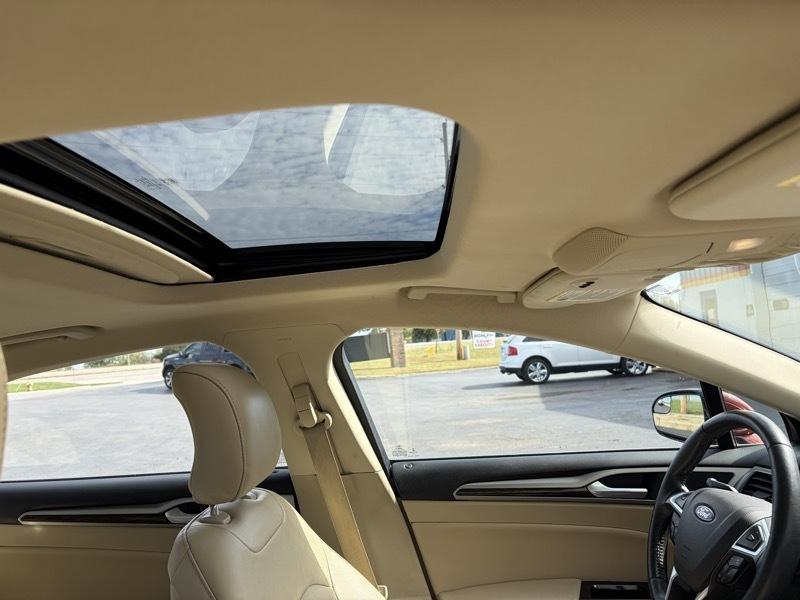 Ford Fusion SE 2016