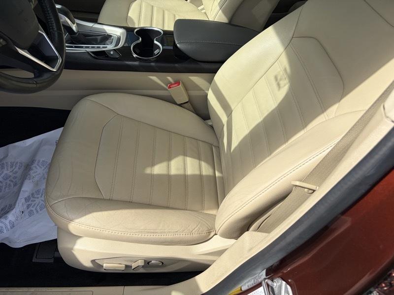 Ford Fusion SE 2016