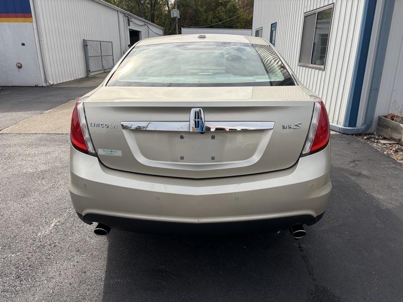 Lincoln MKS 3.7L FWD 2010