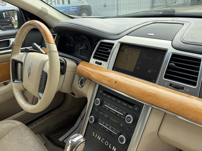 Lincoln MKS 3.7L FWD 2010