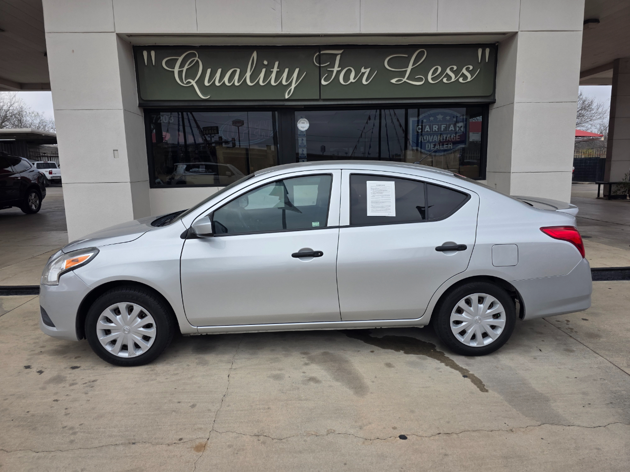 Nissan Versa 1.6 S 5M 2019