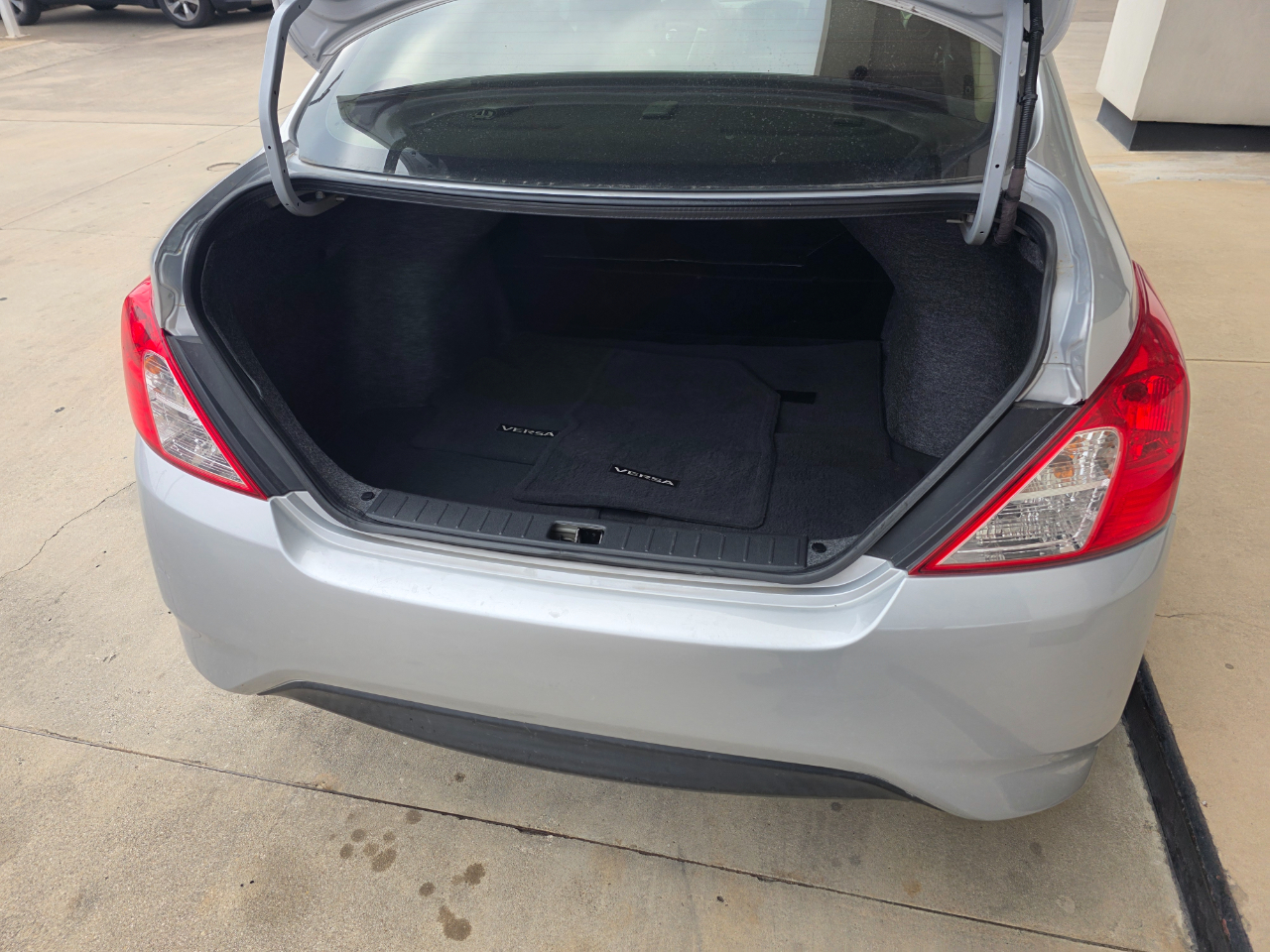 Nissan Versa 1.6 S 5M 2019