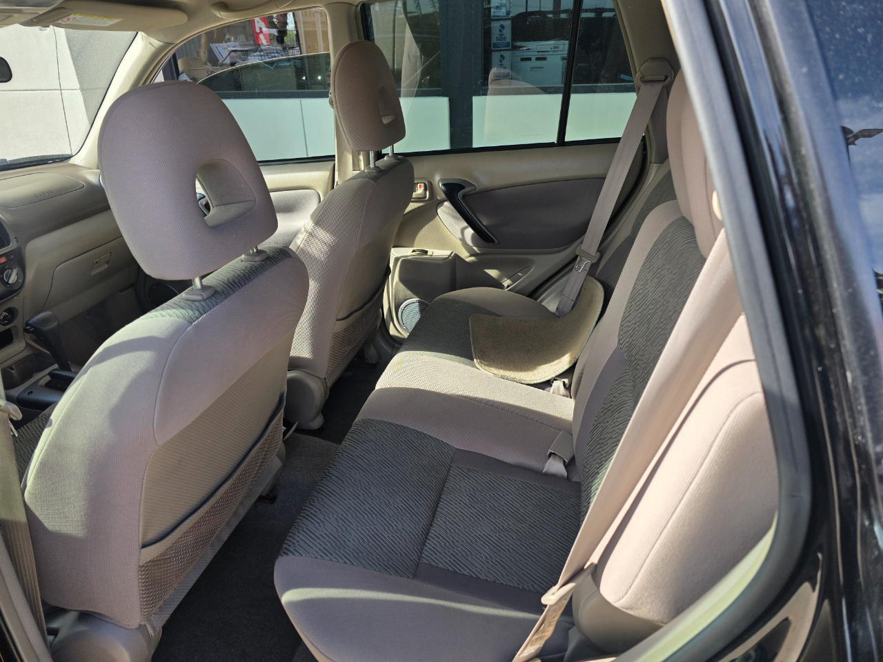 Toyota RAV4 2WD 2003