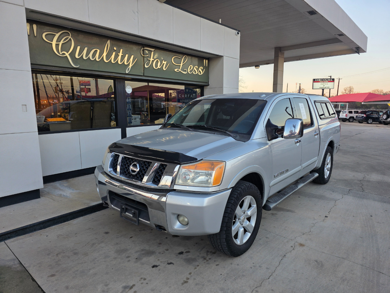 Nissan Titan LE Crew Cab 2WD SWB 2010