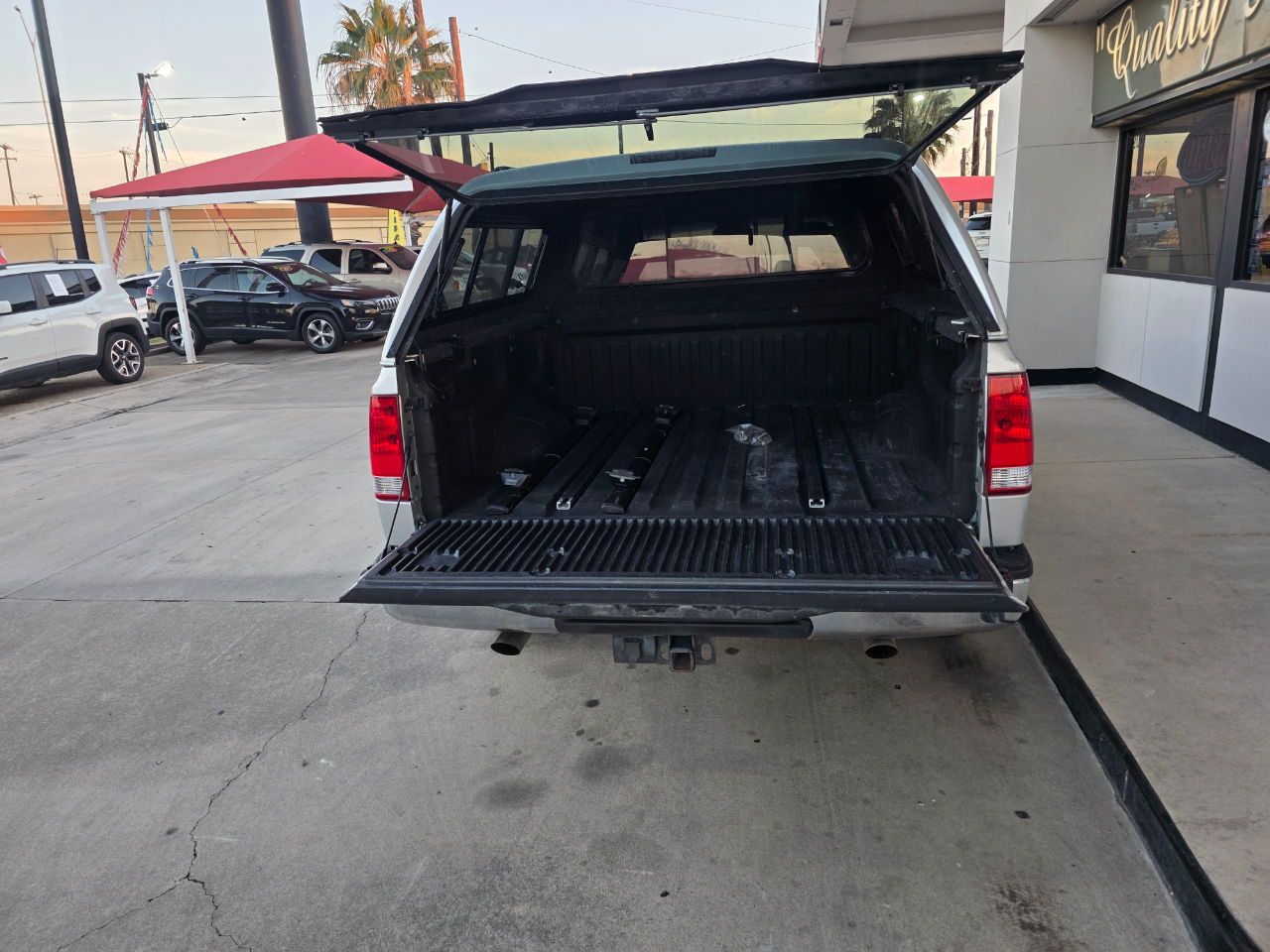 Nissan Titan LE Crew Cab 2WD SWB 2010