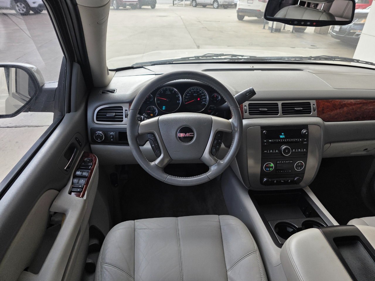 GMC Yukon SLT 2WD 2013