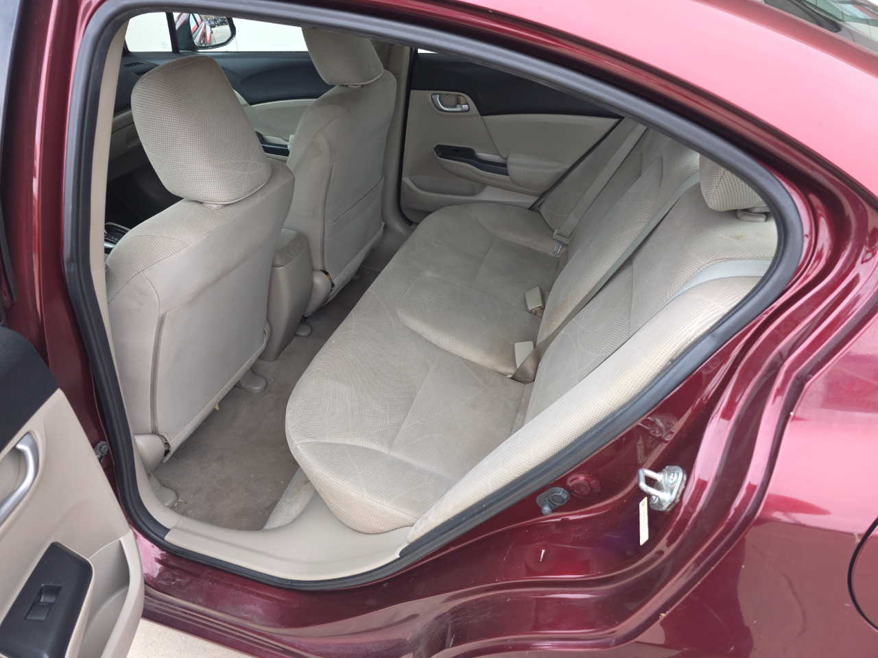 Honda Civic LX Sedan 5-Speed AT 2012