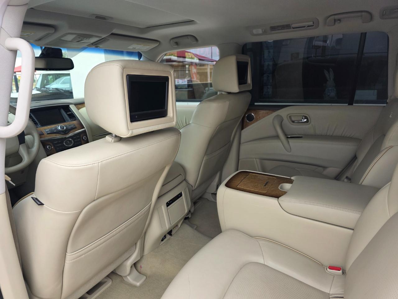 Infiniti QX56 2WD 2011