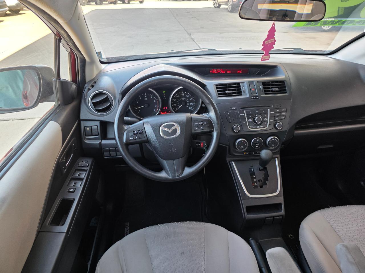 Mazda MAZDA5 Sport 2012