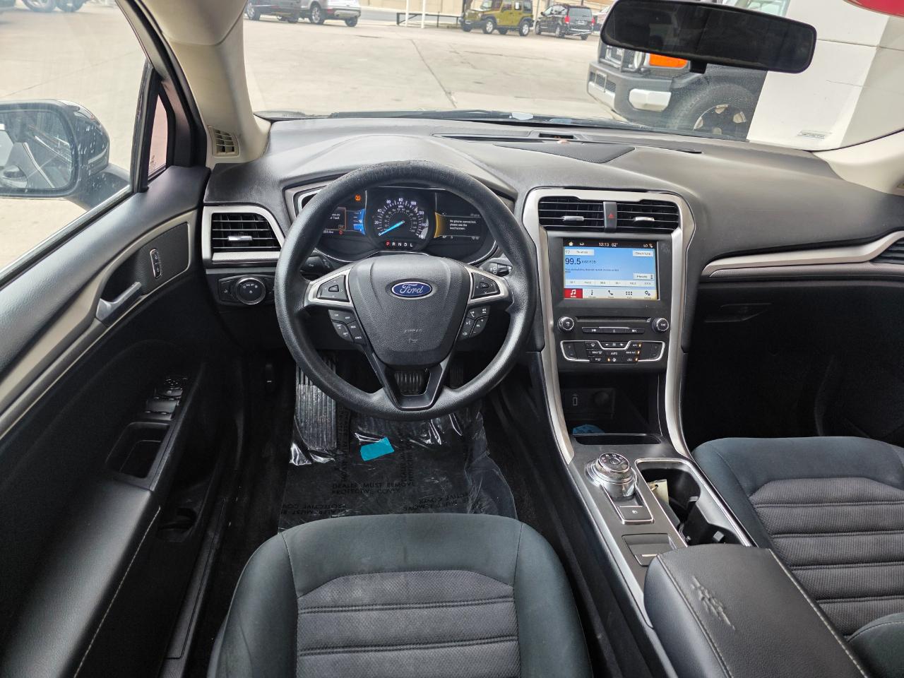 Ford Focus SE Sedan 2017