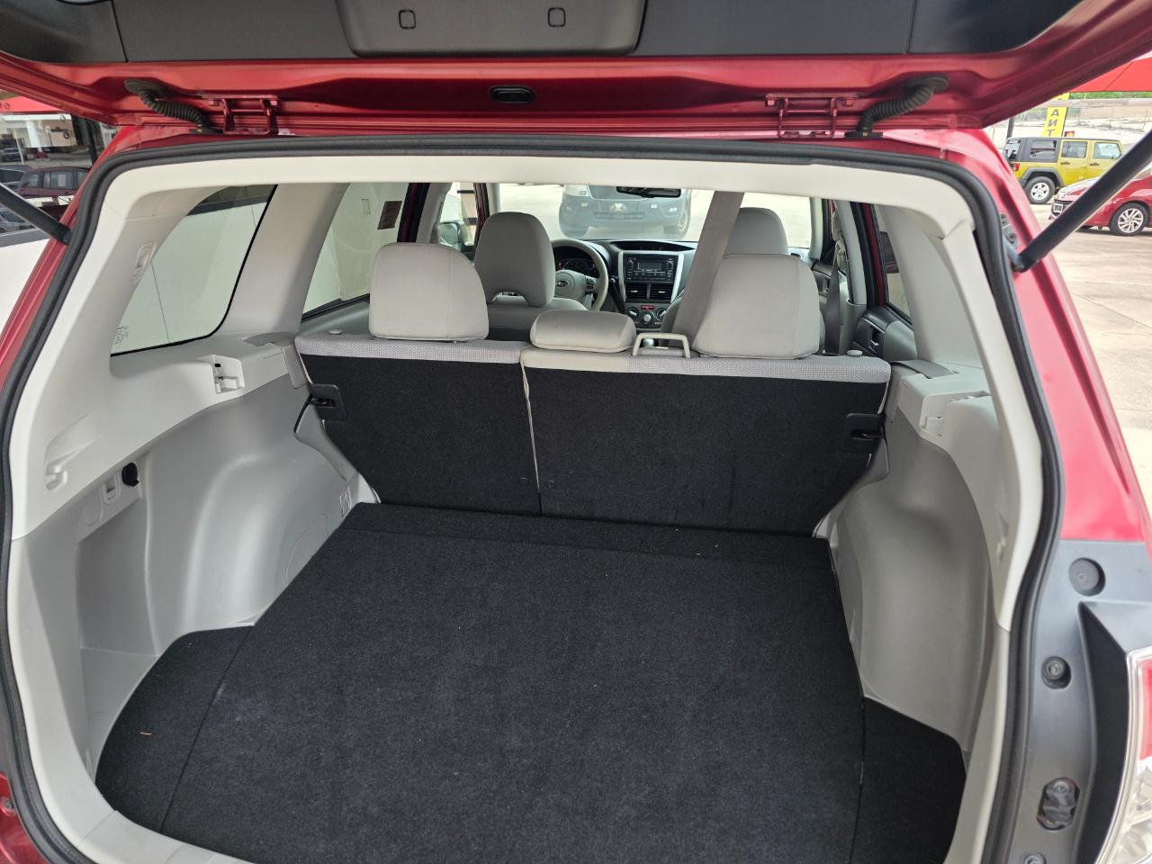 Subaru Forester 2.5X Premium 2012