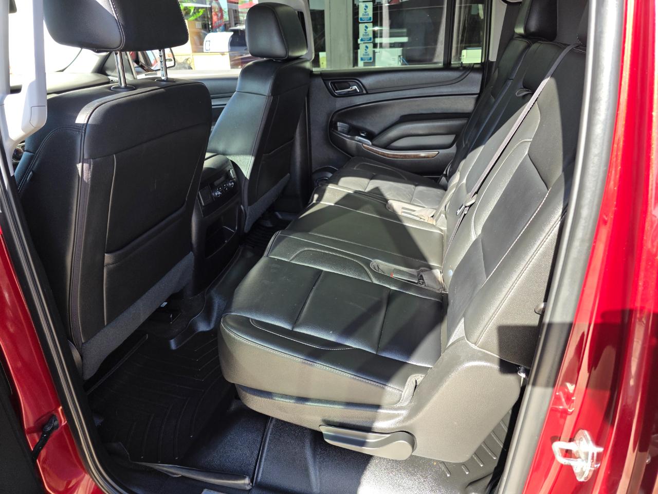 Chevrolet Suburban LS 1500 2WD 2012