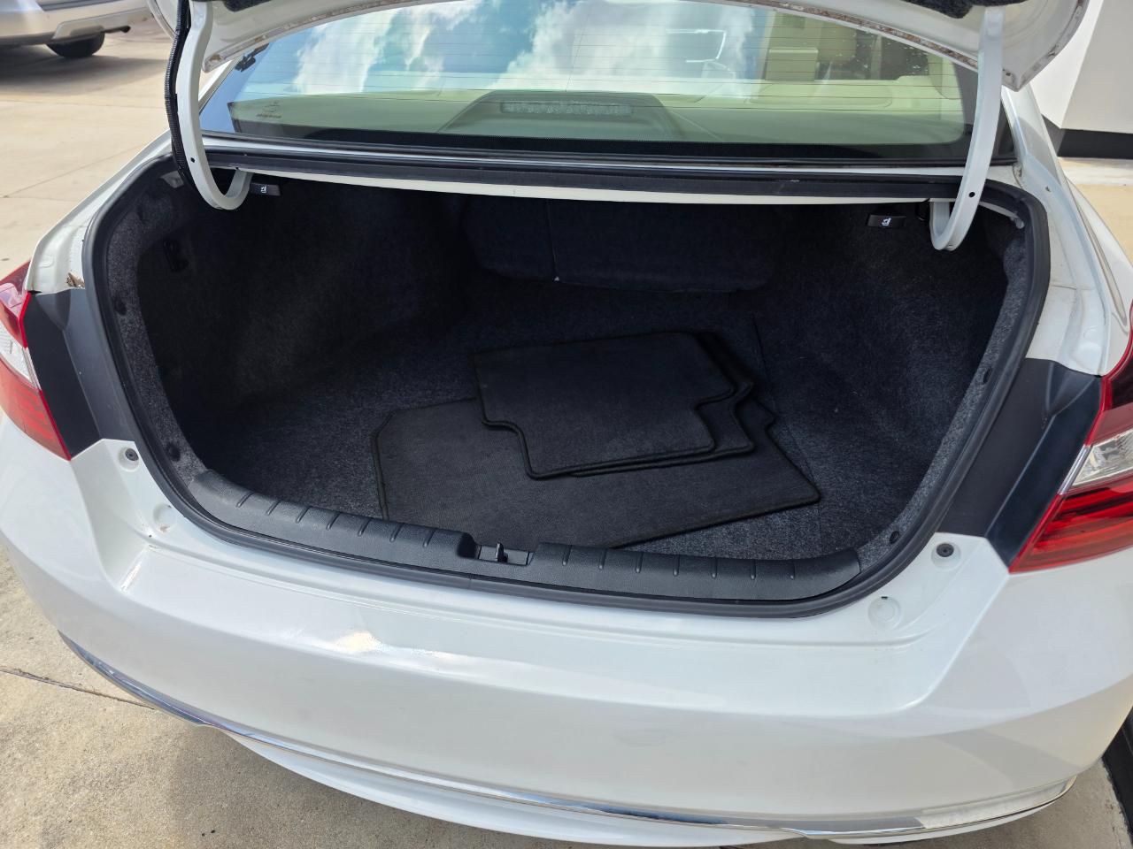 Honda Accord EX-L Sedan V6 CVT w/ Honda Sensing 6-Spd AT 2016