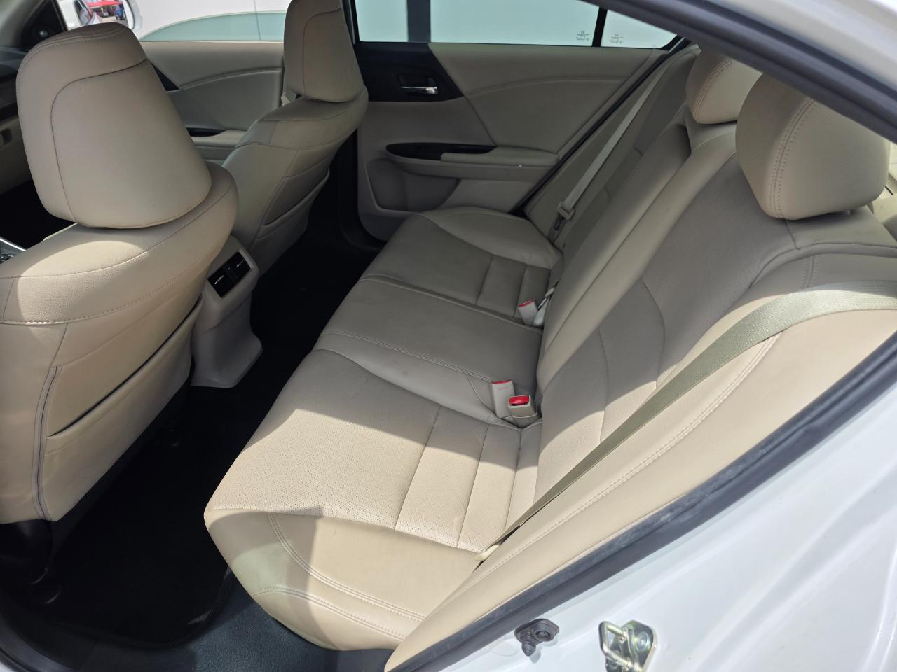 Honda Accord EX-L Sedan V6 CVT w/ Honda Sensing 6-Spd AT 2016
