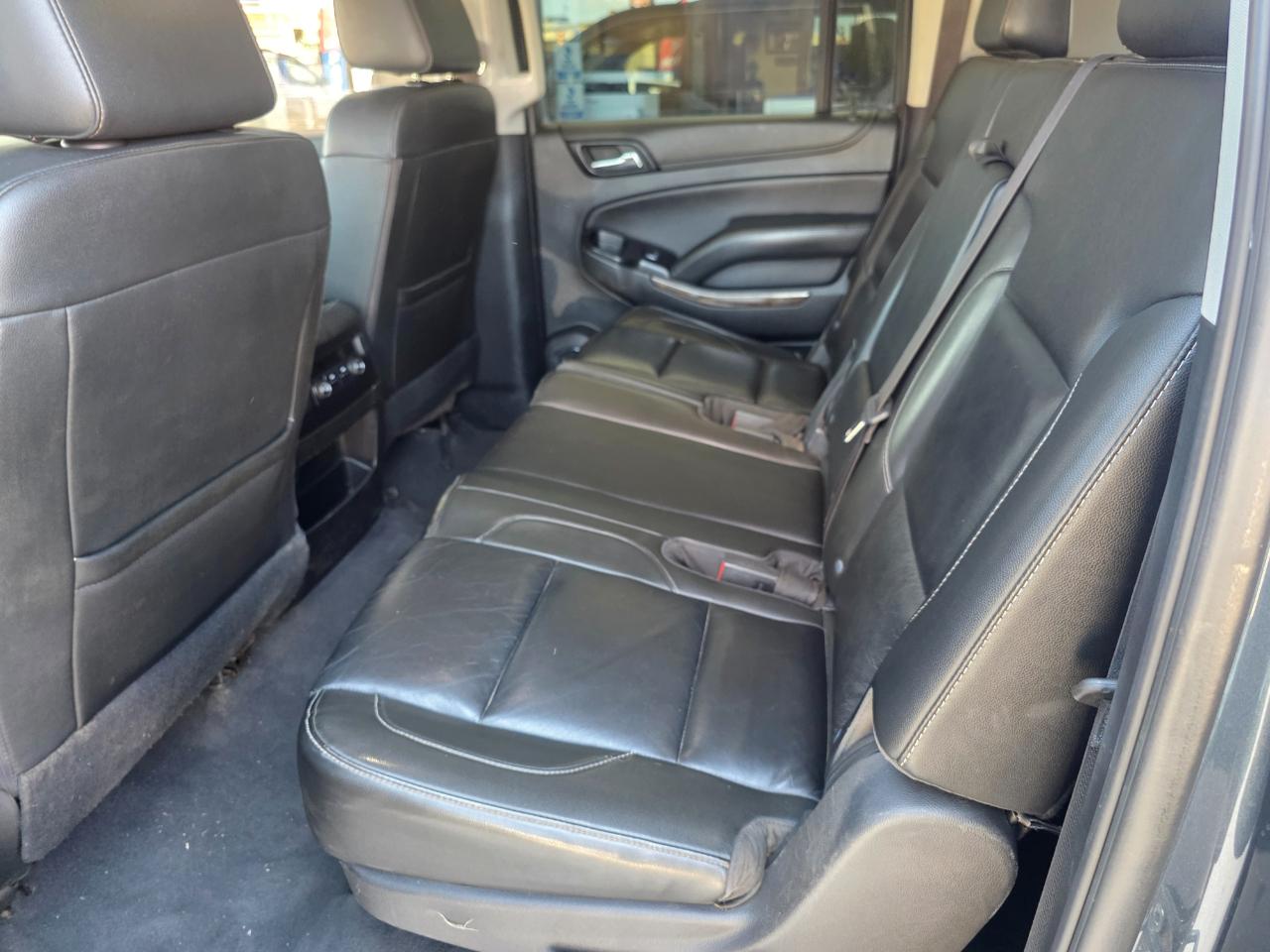 Chevrolet Suburban LT 4WD 2020