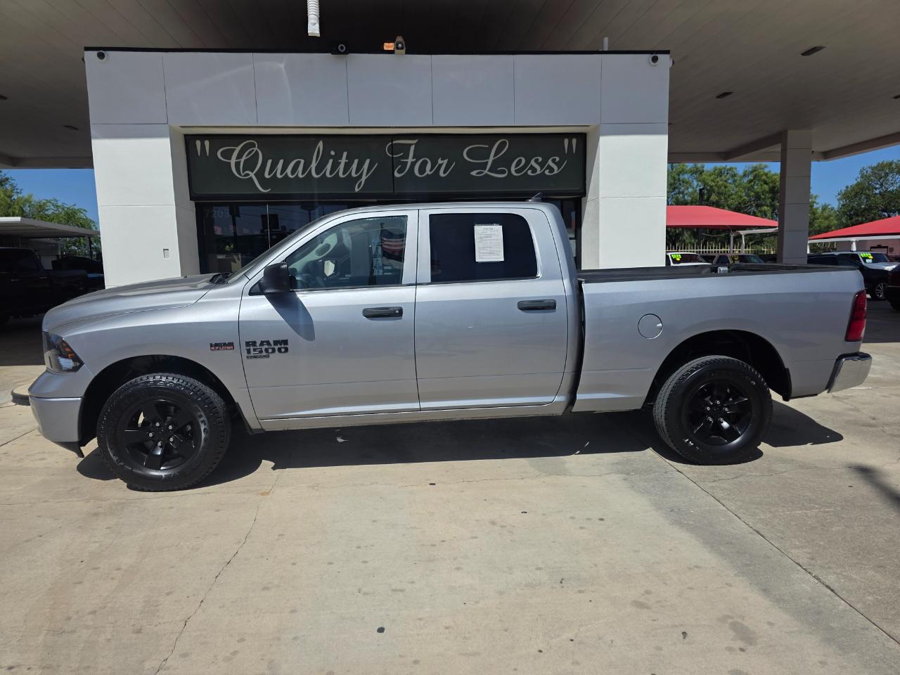 RAM 1500 SLT Crew Cab SWB 4WD 2013