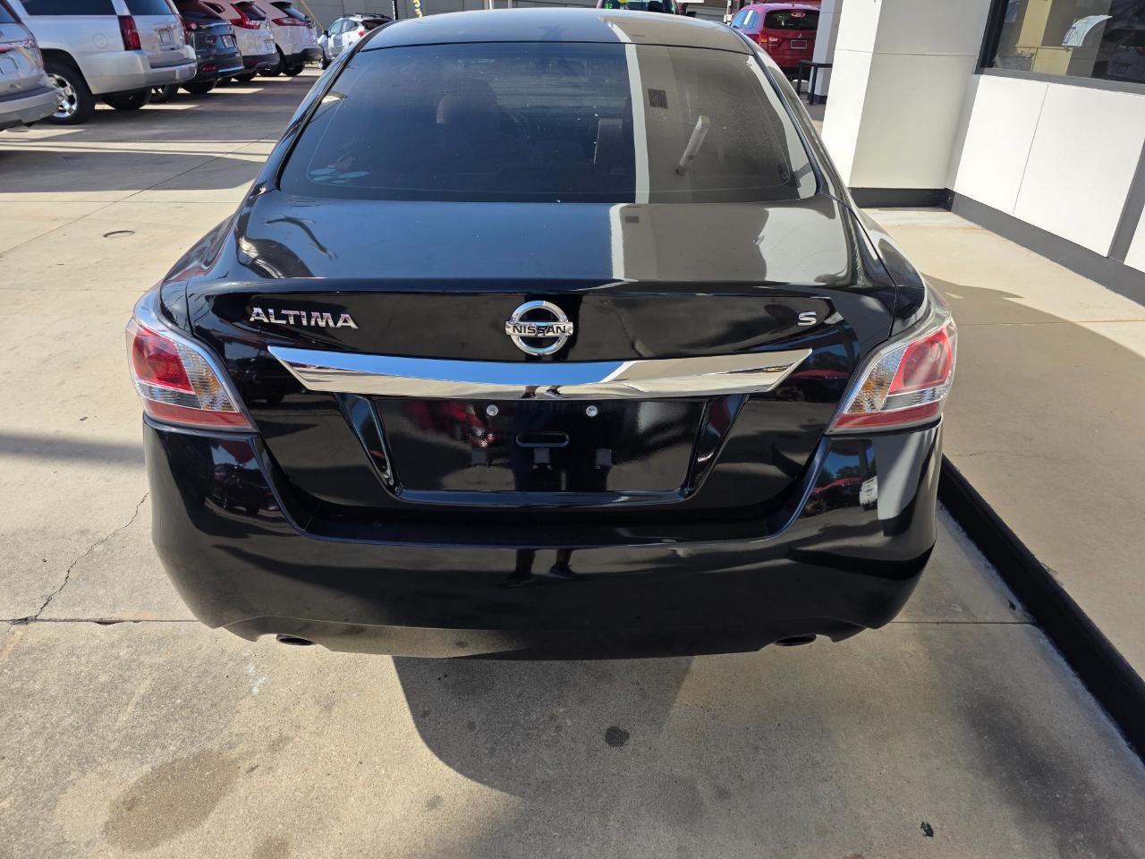 Nissan Altima 2.5 S 2015