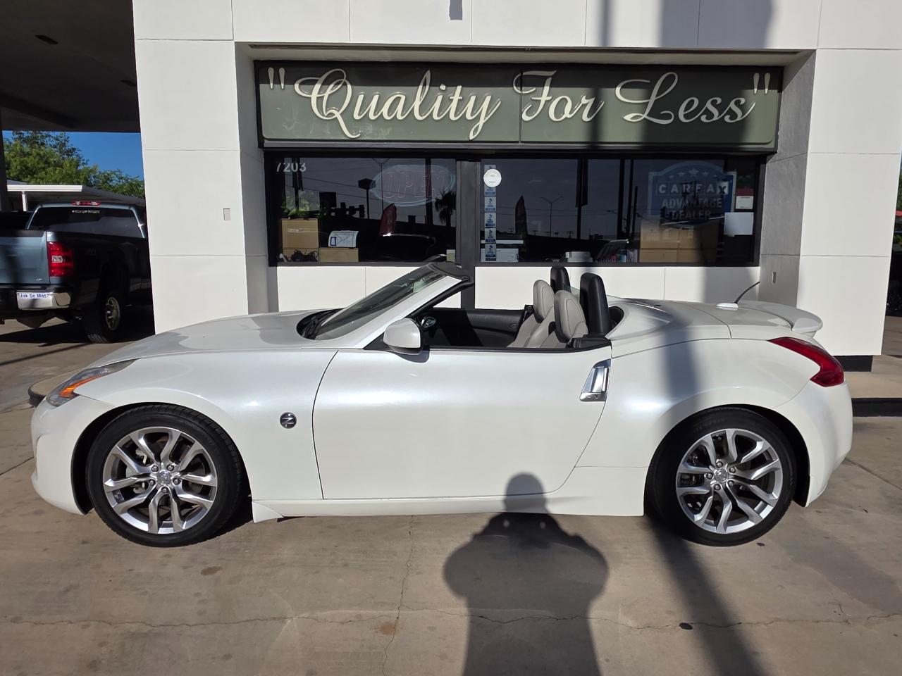 Nissan Z 370Z Touring Roadster 2013