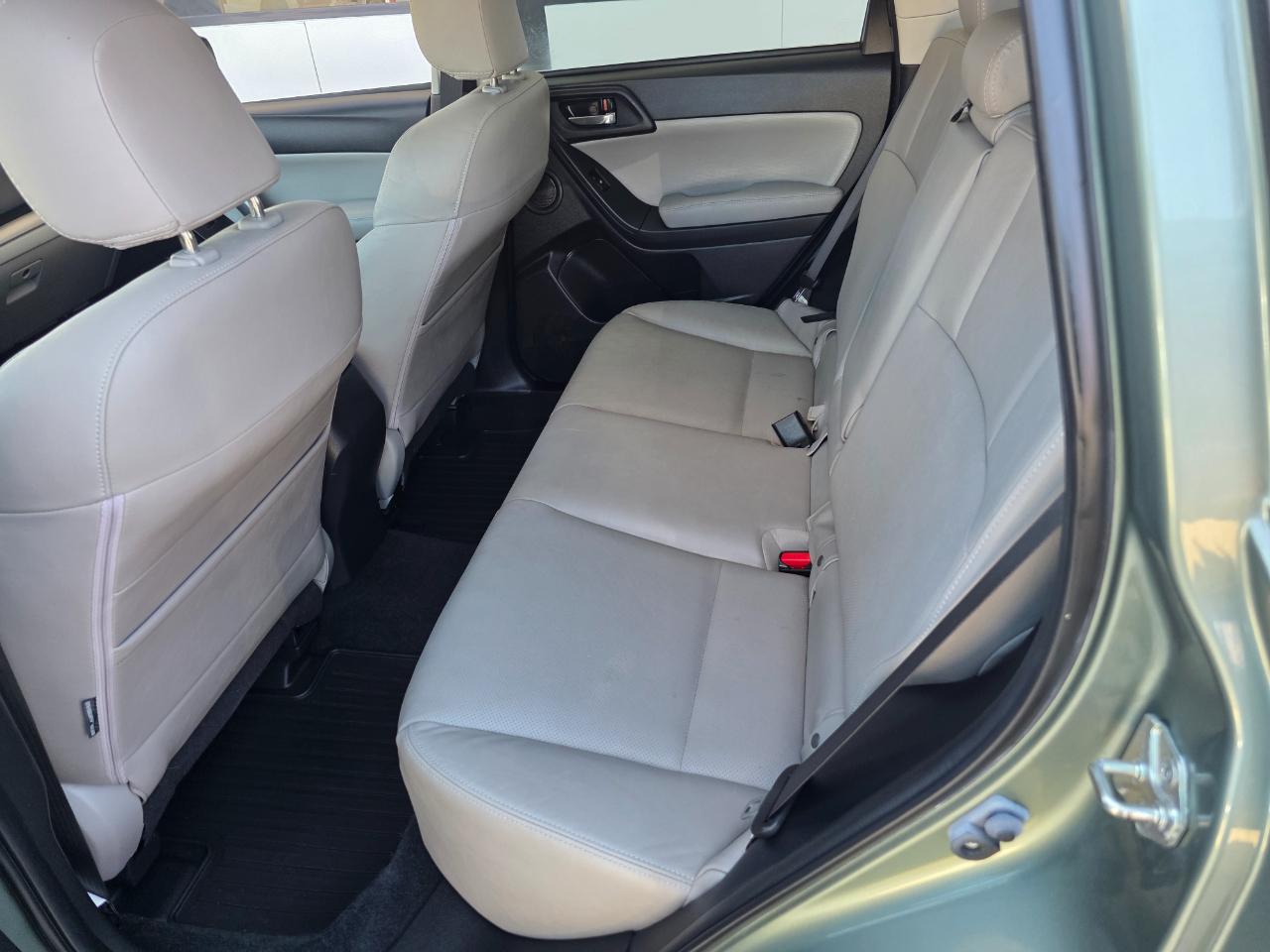 Subaru Forester 2.5i Touring 2016