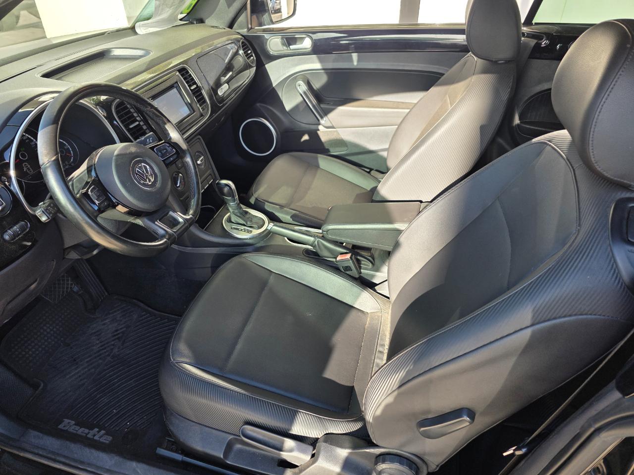 Volkswagen Beetle 1.8T PZEV Convertible 2016