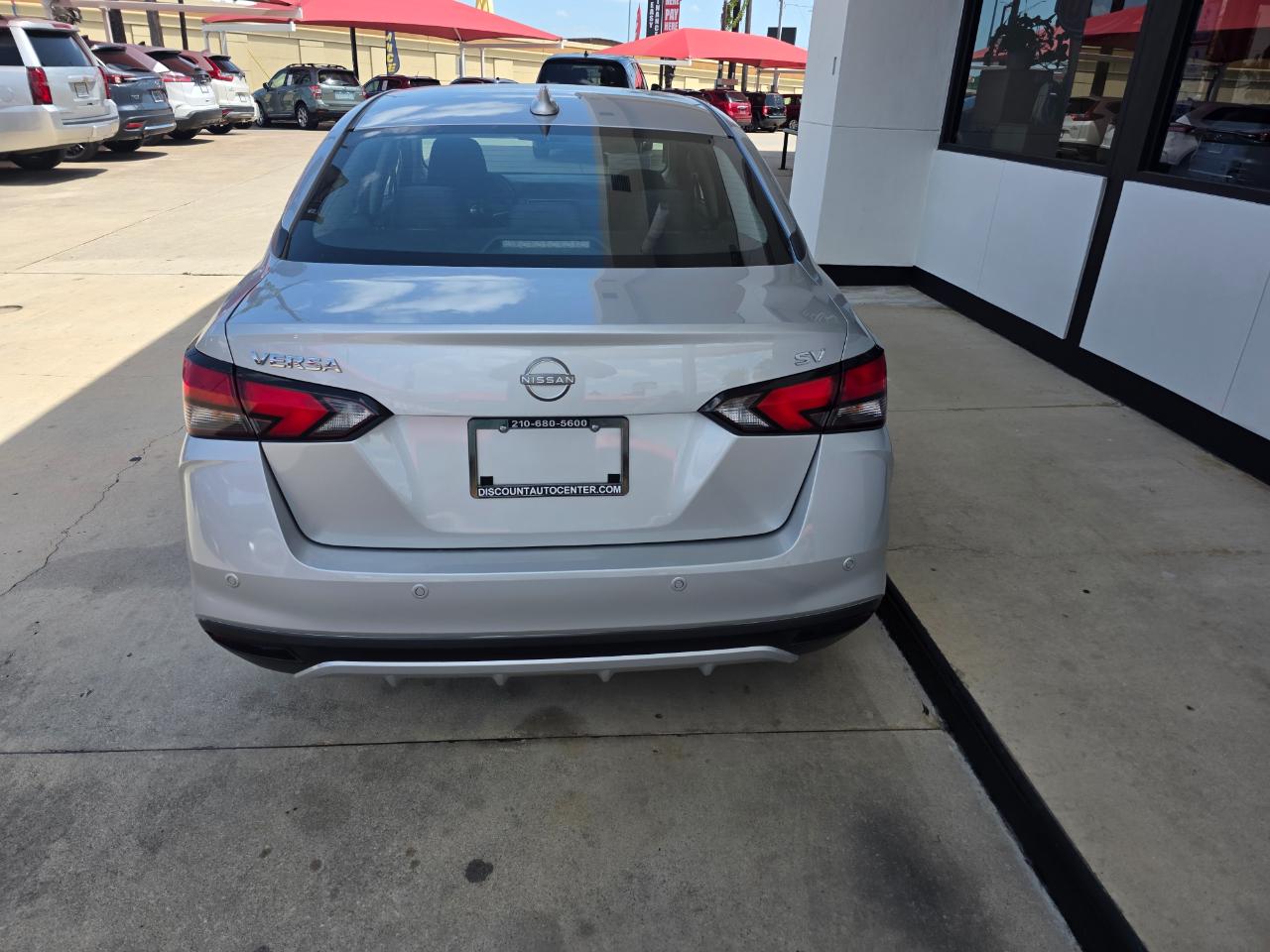 Nissan Versa SV 2024