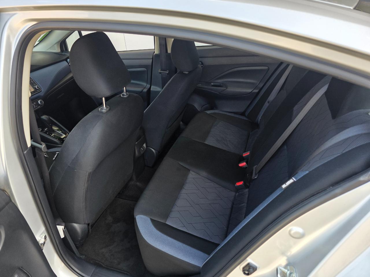 Nissan Versa SV 2024