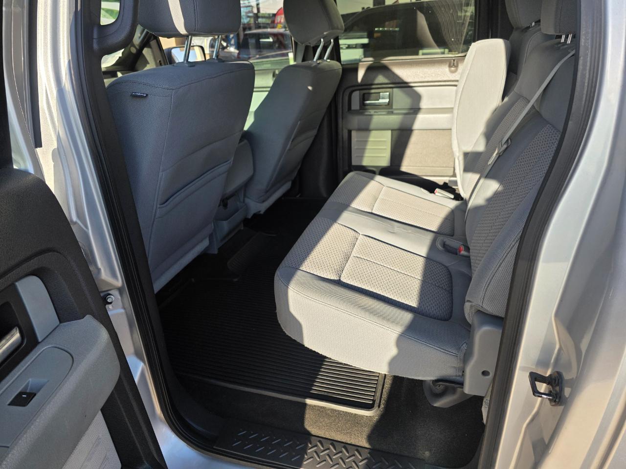 Ford F-150 XLT SuperCrew 5.5-ft. Bed 2WD 2012